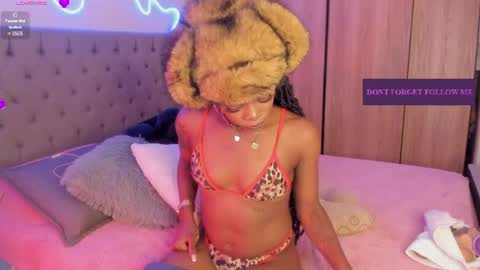 Snapshot of miss_west chatting on 6, 8, 2026 Tay Tay Independent Model online show from 6, 8, 2026