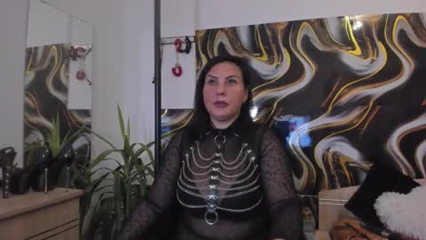 Snapshot of missaidadevine chatting on 2, 10, 2025 Miss Aida Devine online show from 2, 10, 2025