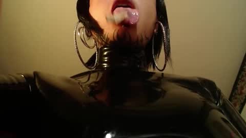 Anarkitten  online show from 21, 10, 2025