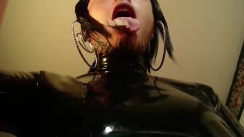 Anarkitten  online show from 14, 1, 2026