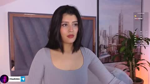 Snapshot of missatenea2 chatting on 2, 10, 2025 Laura online show from 2, 10, 2025