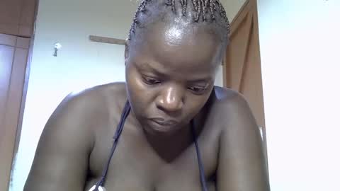 Snapshot of misscandy352_ chatting on 17, 6, 2026 misscandy352_ online show from 17, 6, 2026