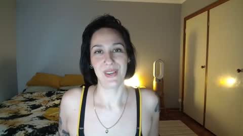 Snapshot of misscarmilla444 chatting on 30, 9, 2025 MissCarmilla444 online show from 30, 9, 2025