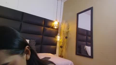 Snapshot of misscharllote chatting on 4, 7, 2026 charllote online show from 4, 7, 2026