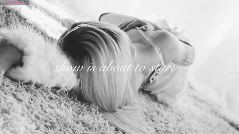 Chloe freelance model Please your thumbs up are important  online show from 13, 3, 2026