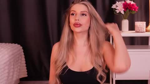 Snapshot of missclairee chatting on 12, 6, 2026 Claire online show from 12, 6, 2026
