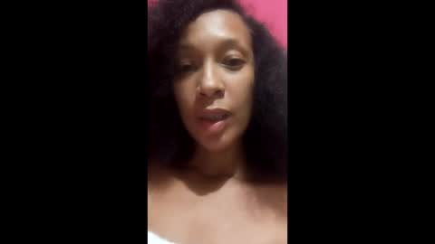 Snapshot of misscruzxz chatting on 6, 5, 2026 Donna di Diamanti online show from 6, 5, 2026