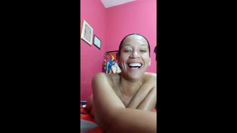 Snapshot of misscruzxz chatting on 4, 6, 2026 Donna di Diamanti online show from 4, 6, 2026