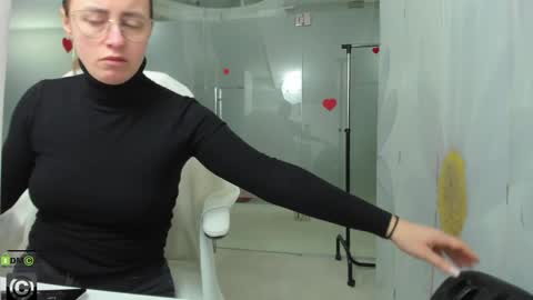 Miss Domina online show from 31, 3, 2026