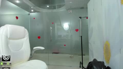 Miss Domina online show from 6, 4, 2026