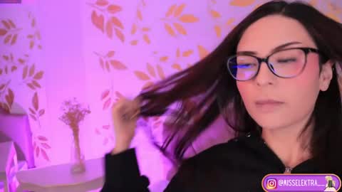 Snapshot of misselektra__ chatting on 8, 6, 2026 ELEKTRA online show from 8, 6, 2026