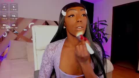 Emilie Diaz online show from 29, 6, 2026