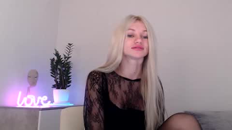 EMMA online show from 17, 12, 2024