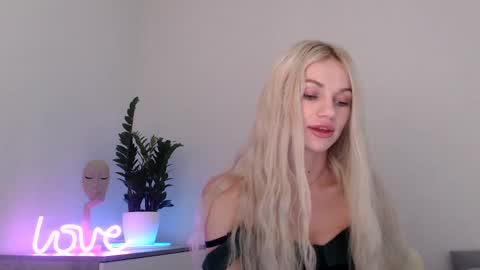 EMMA online show from 3, 1, 2025