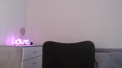 EMMA online show from 20, 12, 2025