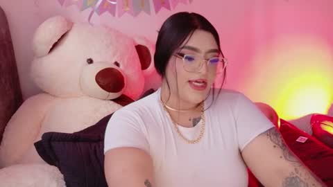 missevans_ online show from 2, 7, 2026