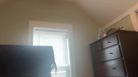 misshoneybadger333 online show from 10, 1, 2026