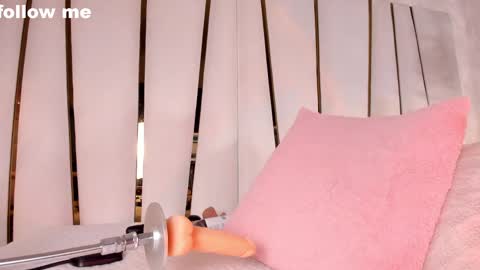 Snapshot of missjuliaa_ chatting on 23, 2, 2025 A N N Y online show from 23, 2, 2025