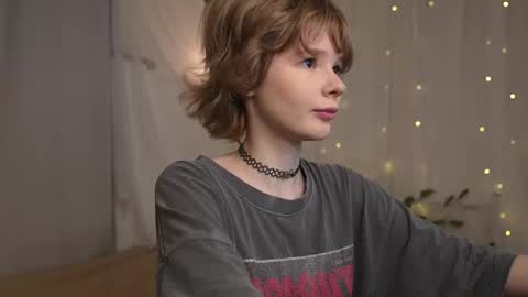 Snapshot of misska__ chatting on 5, 10, 2025 BONYA online show from 5, 10, 2025