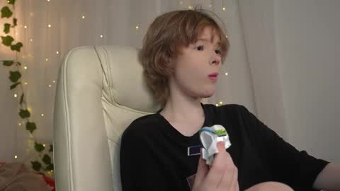 Snapshot of misska__ chatting on 14, 10, 2025 BONYA online show from 14, 10, 2025