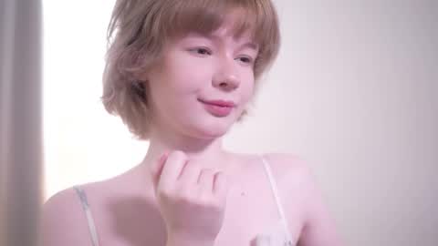 Snapshot of misska__ chatting on 18, 10, 2025 BONYA online show from 18, 10, 2025