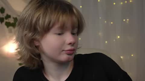 Snapshot of misska__ chatting on 30, 10, 2025 BONYA online show from 30, 10, 2025