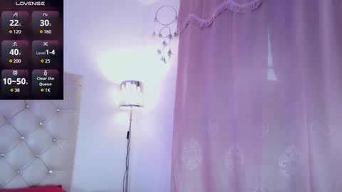 misskatiia online show from 28, 2, 2025