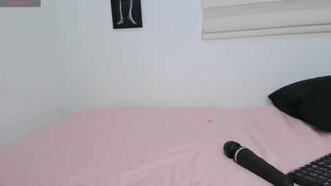 misskatiia online show from 5, 11, 2025