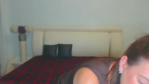 Snapshot of misskhloe chatting on 27, 9, 2025 Khloe online show from 27, 9, 2025