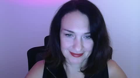 Christina online show from 1, 11, 2025