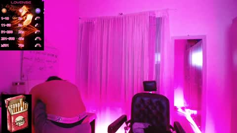Snapshot of misslana_wn chatting on 12, 3, 2025 LanaLul online show from 12, 3, 2025