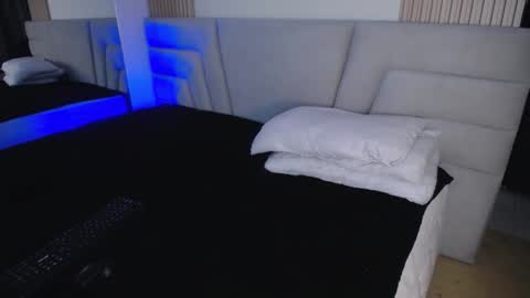 Miss Loise online show from 4, 11, 2025