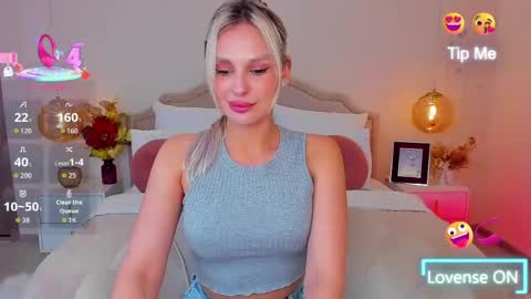 Snapshot of misslou_ chatting on 19, 5, 2026 Lou online show from 19, 5, 2026