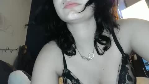 missmacabre666 online show from 7, 5, 2026