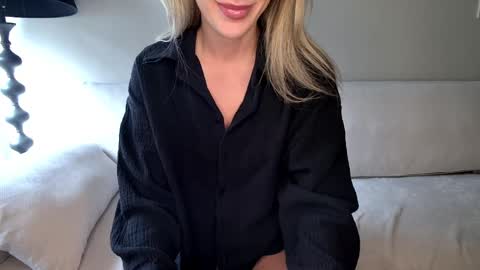 Miss Madison Mae online show from 16, 4, 2026