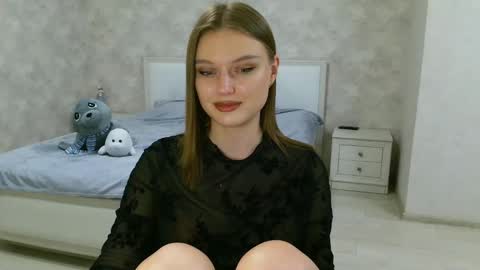 Snapshot of missmariat chatting on 13, 1, 2025 OneGoddess online show from 13, 1, 2025
