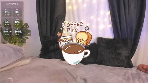 Alejandra  online show from 19, 12, 2024