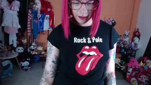 Snapshot of missmia2 chatting on 30, 4, 2026 Miss Mia online show from 30, 4, 2026