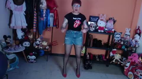 Snapshot of missmia2 chatting on 9, 6, 2026 Miss Mia online show from 9, 6, 2026