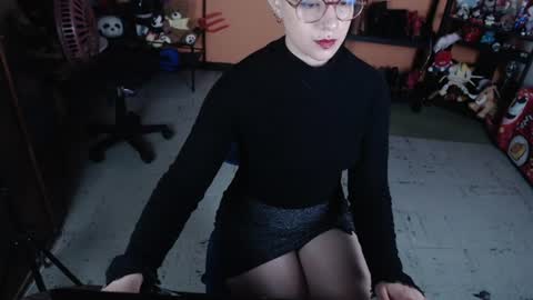 Snapshot of missmia2 chatting on 4, 7, 2026 Miss Mia online show from 4, 7, 2026