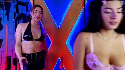 Snapshot of missmia_bdsm chatting on 25, 11, 2025 online show from 25, 11, 2025