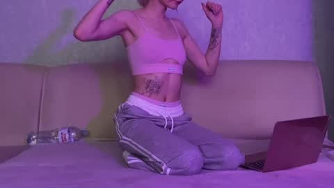 missmiroslava online show from 23, 3, 2026