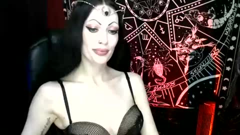 MissMoonDoll online show from 19, 2, 2025
