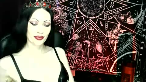 MissMoonDoll online show from 6, 10, 2025