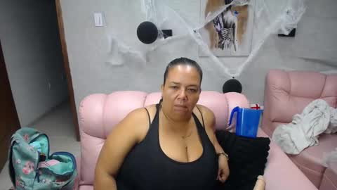 Snapshot of misspenelopenipples chatting on 31, 10, 2025 Penelope online show from 31, 10, 2025