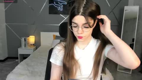 misss_evelyne online show from 13, 1, 2026