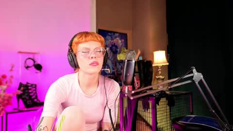 Snapshot of misstaco chatting on 10, 5, 2026 Tacodeluxe online show from 10, 5, 2026