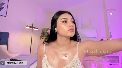 Snapshot of missthailand_ chatting on 15, 1, 2025 Fernanda Davila online show from 15, 1, 2025