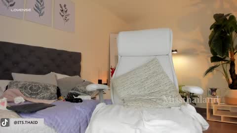 Snapshot of missthailand_ chatting on 22, 1, 2025 Fernanda Davila online show from 22, 1, 2025