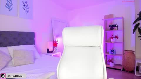 Snapshot of missthailand_ chatting on 27, 2, 2025 Fernanda Davila online show from 27, 2, 2025